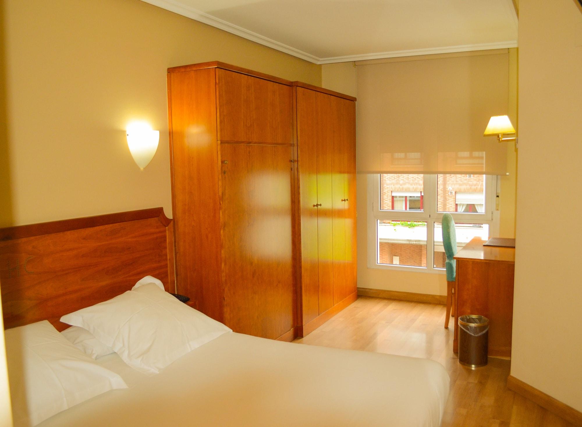 El Retiro De Cardea Hotel Oviedo Exterior photo