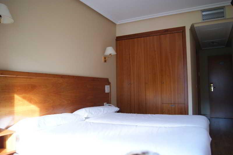 El Retiro De Cardea Hotel Oviedo Exterior photo